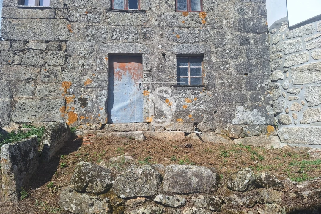 Moradia T1 para Venda em Guardão Foto 4