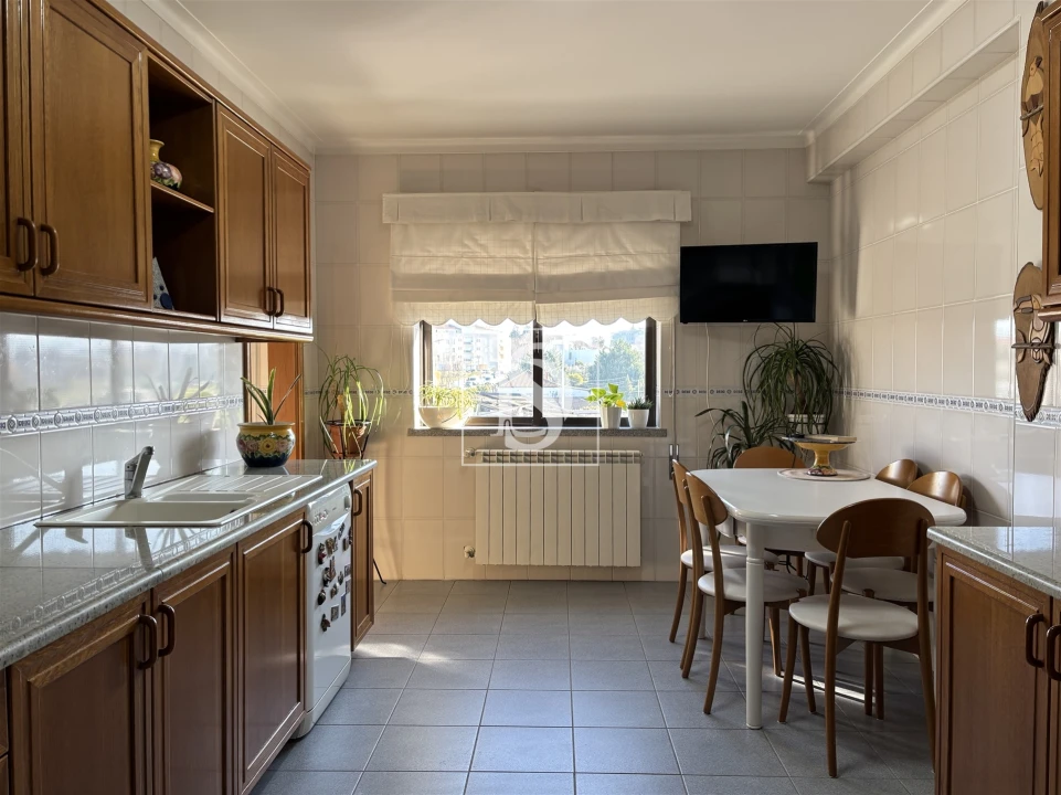 Apartamento T3 para Venda em Tondela e Nandufe Foto 9