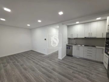 Apartamento T2 para Venda em Molelos