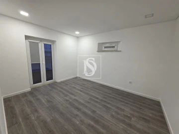 Apartamento T2 para Venda em Molelos