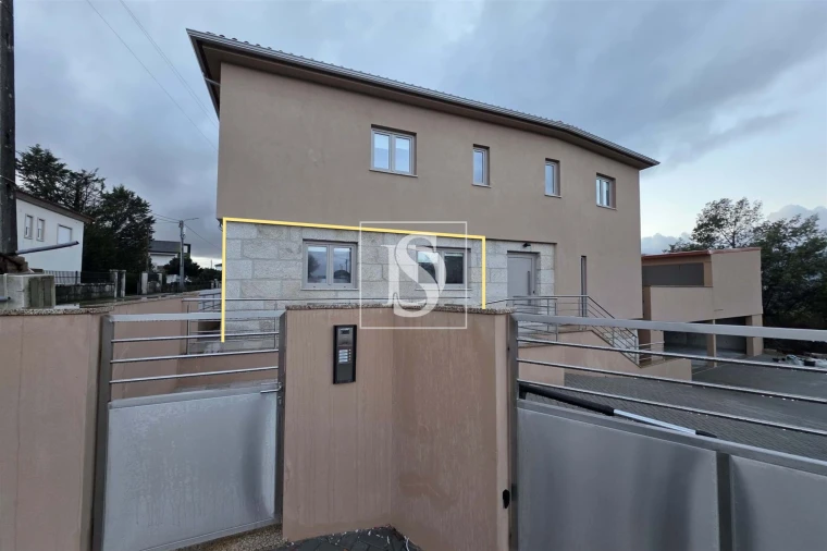 Apartamento T2 para Venda em Molelos Foto 2