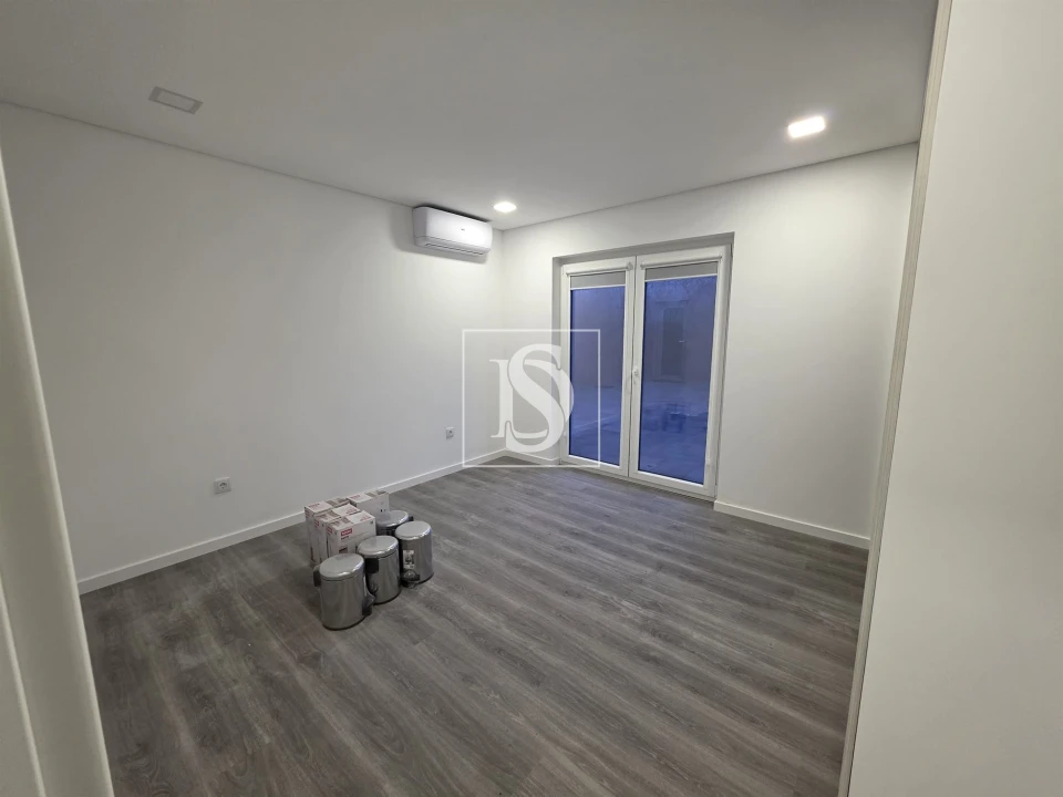 Apartamento T1 para Venda em Molelos Foto 5