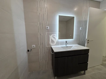 Apartamento T1 para Venda em Molelos