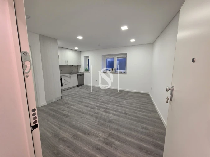 Apartamento T1 para Venda em Molelos Foto 3