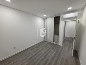 Apartamento T2 para Venda em Molelos