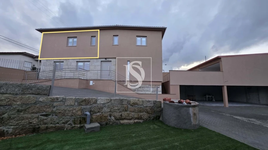 Apartamento T2 para Venda em Molelos