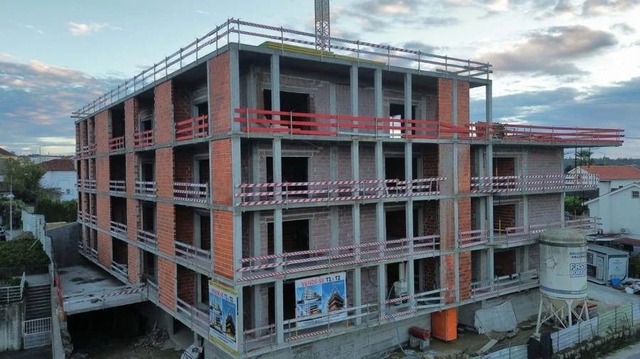 Apartamento T3 para Venda em Tondela e Nandufe Foto 4