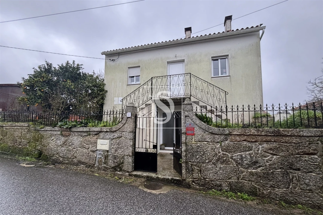 Moradia T3 para Venda em Dardavaz Foto 1