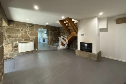 Moradia T3 para Venda em Canas de Santa Maria