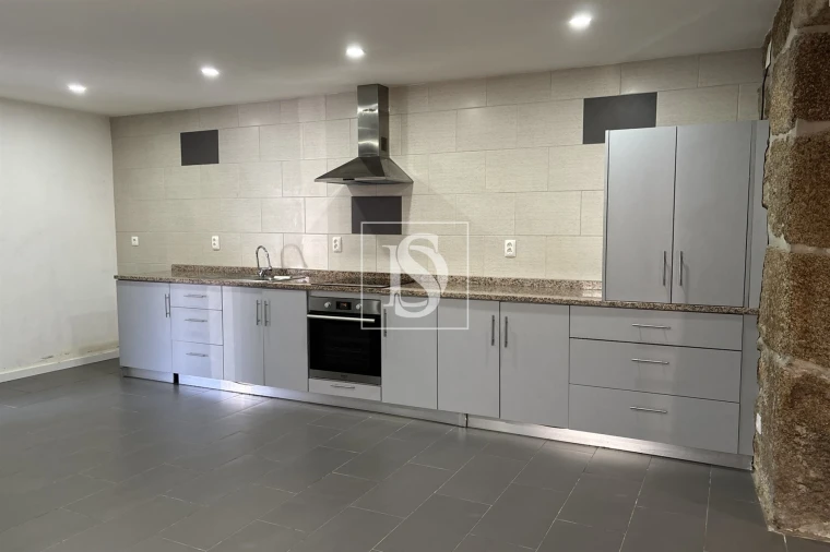 Moradia T3 para Venda em Canas de Santa Maria Foto 4