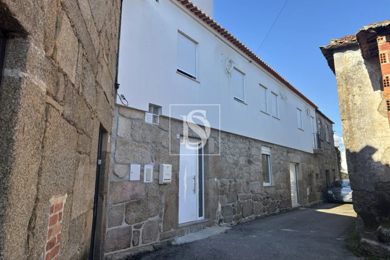 Moradia T3 para Venda em Canas de Santa Maria Foto 21