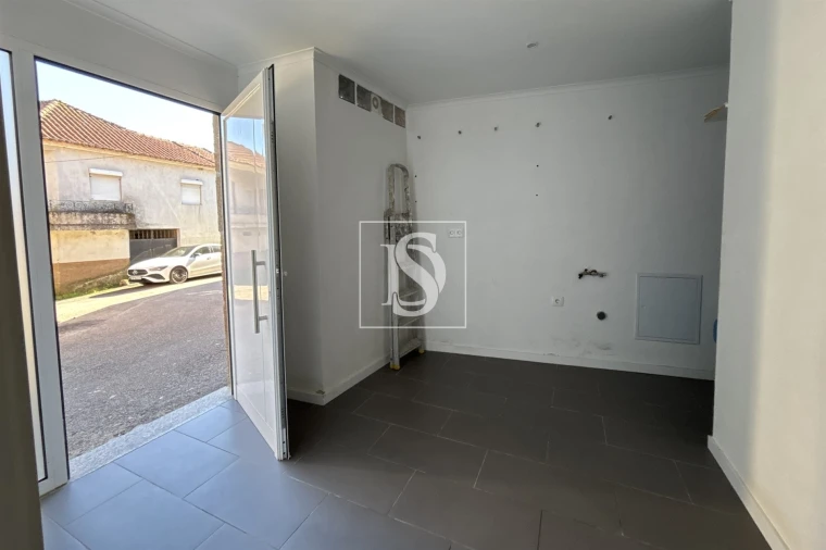 Moradia T3 para Venda em Canas de Santa Maria Foto 2