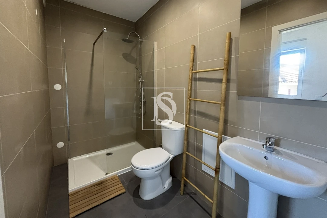 Moradia T3 para Venda em Canas de Santa Maria Foto 14