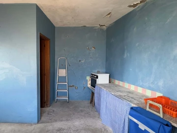 Moradia T1 para Venda em Caparrosa e Silvares