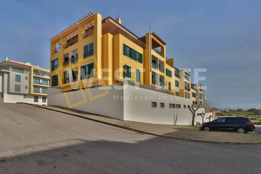 Apartamento T3 para Venda em Ericeira Foto 1