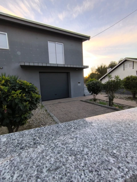 Moradia T3 para Venda em Vilar de Andorinho