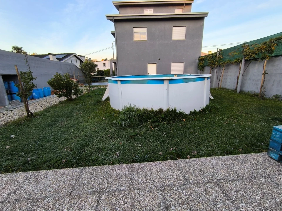 Moradia T3 para Venda em Vilar de Andorinho Foto 17