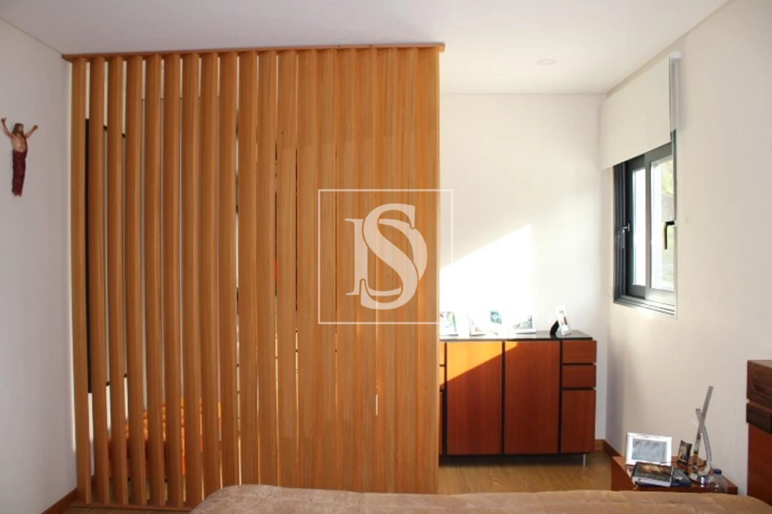 Moradia T4 para Venda em Vilar de Andorinho Foto 17