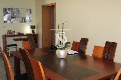 Moradia T4 para Venda em Vilar de Andorinho