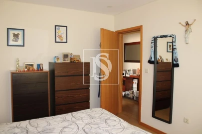 Moradia T4 para Venda em Vilar de Andorinho