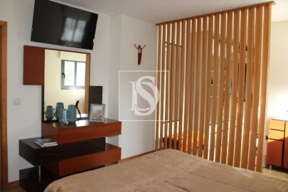 Moradia T4 para Venda em Vilar de Andorinho