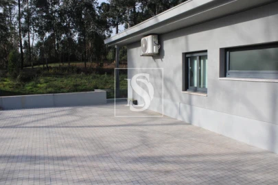 Moradia T4 para Venda em Vilar de Andorinho
