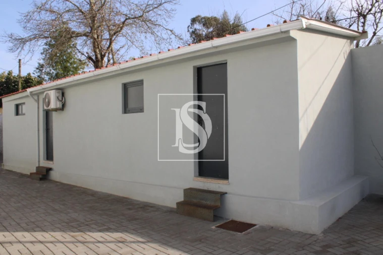 Moradia T4 para Venda em Vilar de Andorinho Foto 32