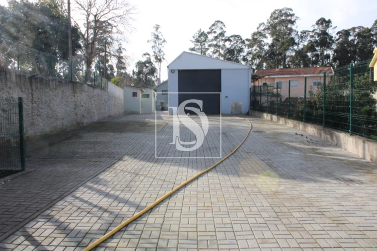 Moradia T4 para Venda em Vilar de Andorinho Foto 35