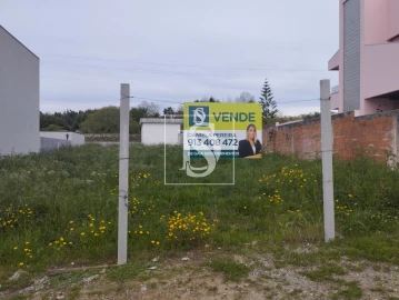 Terreno para Venda em Arcozelo