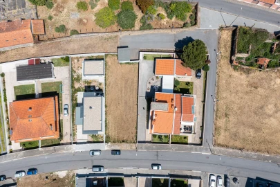 Terreno para Venda em Arcozelo