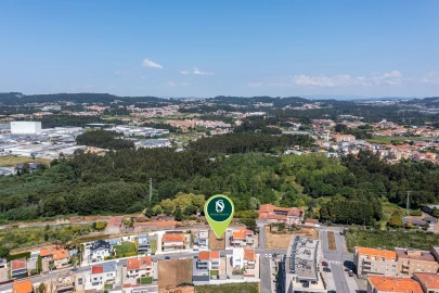 Terreno para Venda em Arcozelo