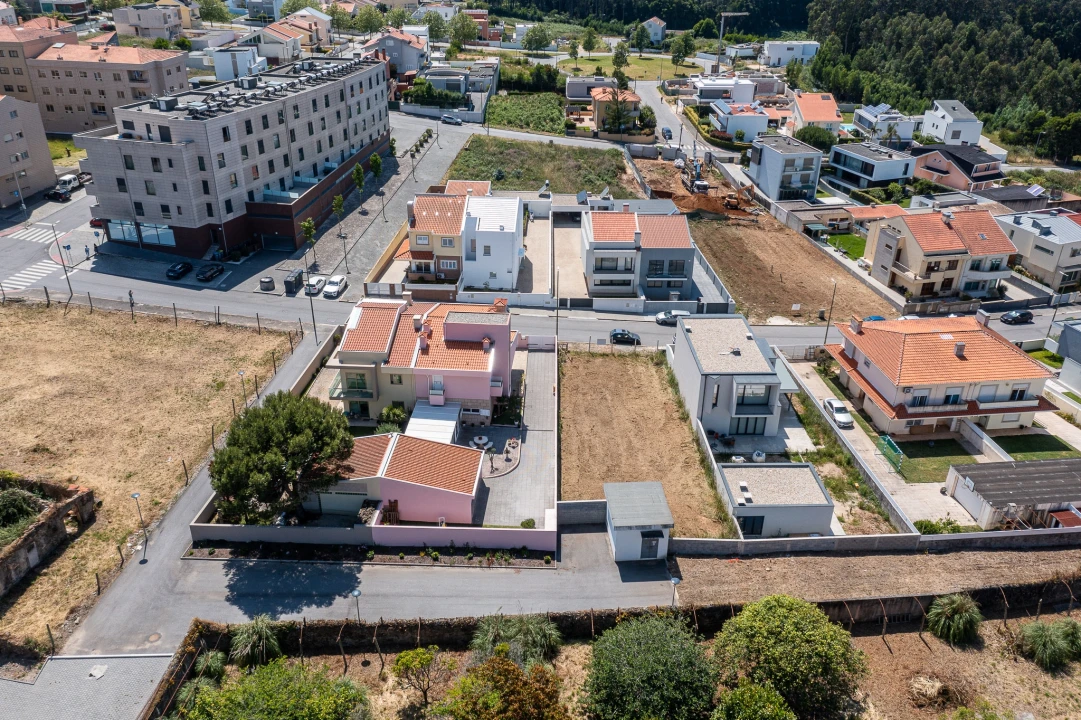 Terreno para Venda em Arcozelo Foto 28