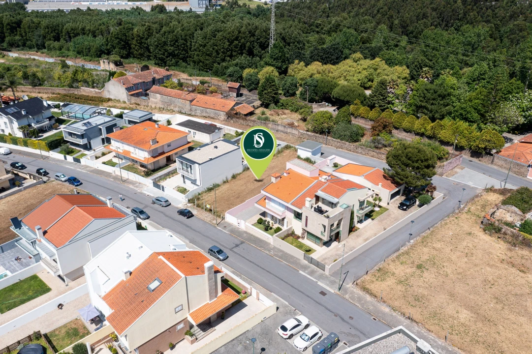 Terreno para Venda em Arcozelo Foto 24