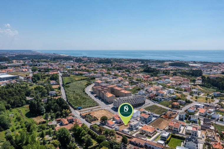 Terreno para Venda em Arcozelo Foto 14