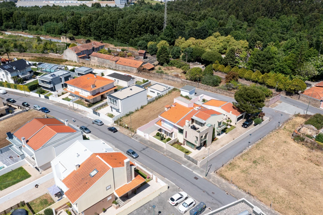 Terreno para Venda em Arcozelo Foto 32