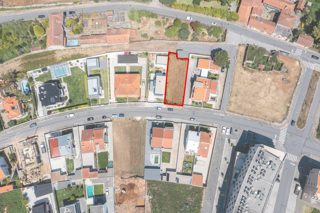 Terreno para Venda em Arcozelo Foto 8