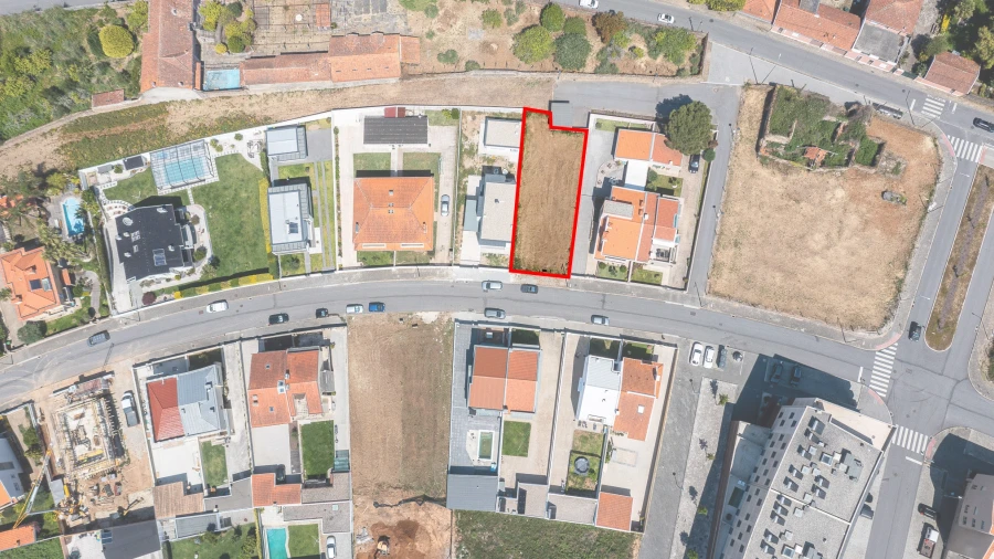 Terreno para Venda em Arcozelo