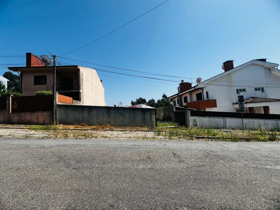 Terreno para Venda em Pedroso e Seixezelo Foto 2