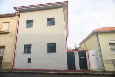 Moradia T3 para Venda em Madalena