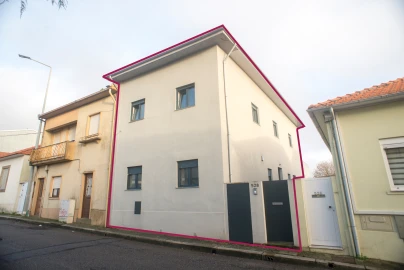 Moradia T3 para Venda em Madalena