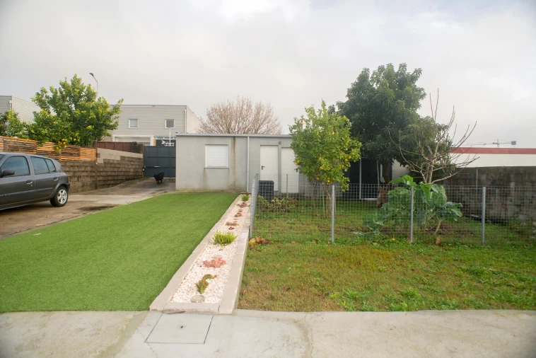 Moradia T3 para Venda em Madalena Foto 44