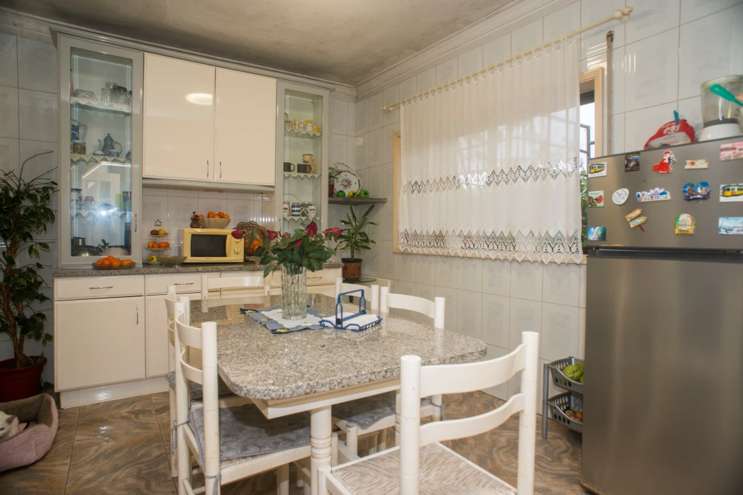 Moradia T4 para Venda em Alfena Foto 6