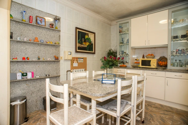 Moradia T4 para Venda em Alfena Foto 12