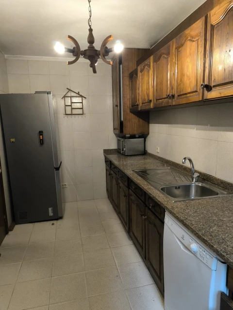 Moradia T7 para Venda em Vilar de Andorinho