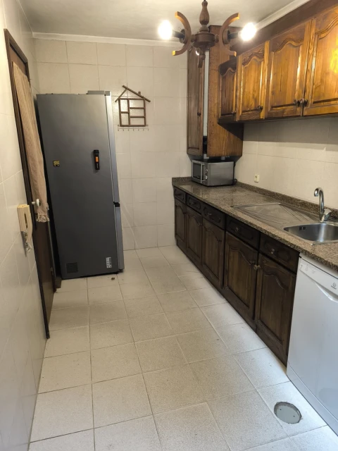 Moradia T7 para Venda em Vilar de Andorinho