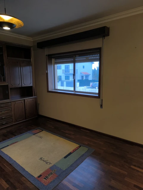 Moradia T7 para Venda em Vilar de Andorinho