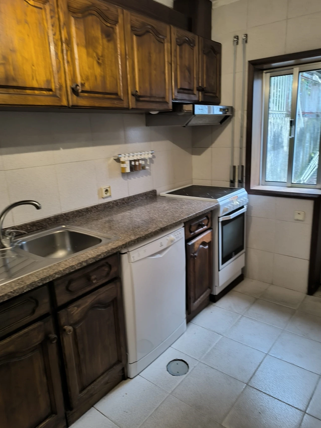 Moradia T7 para Venda em Vilar de Andorinho Foto 45