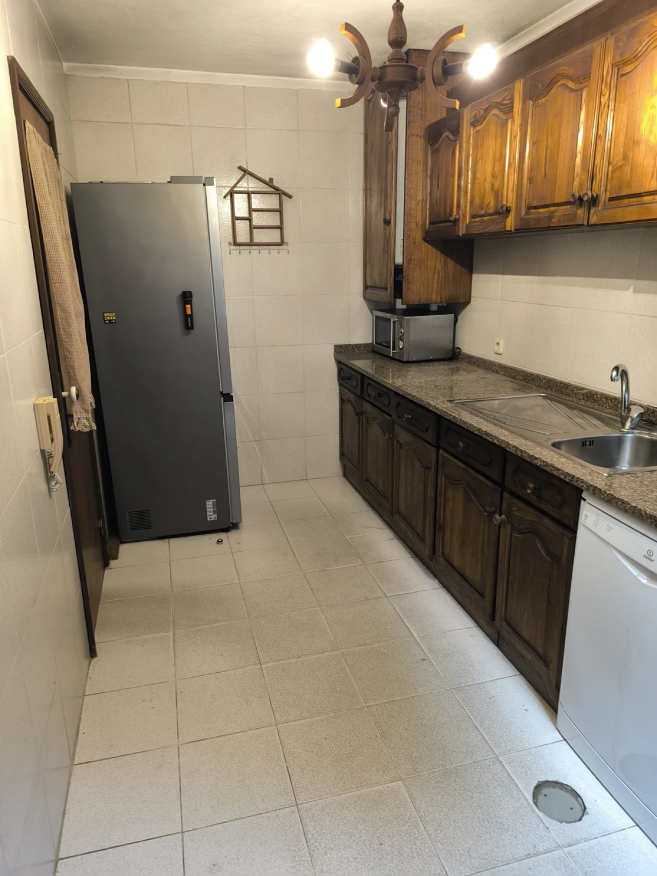 Moradia T7 para Venda em Vilar de Andorinho Foto 42