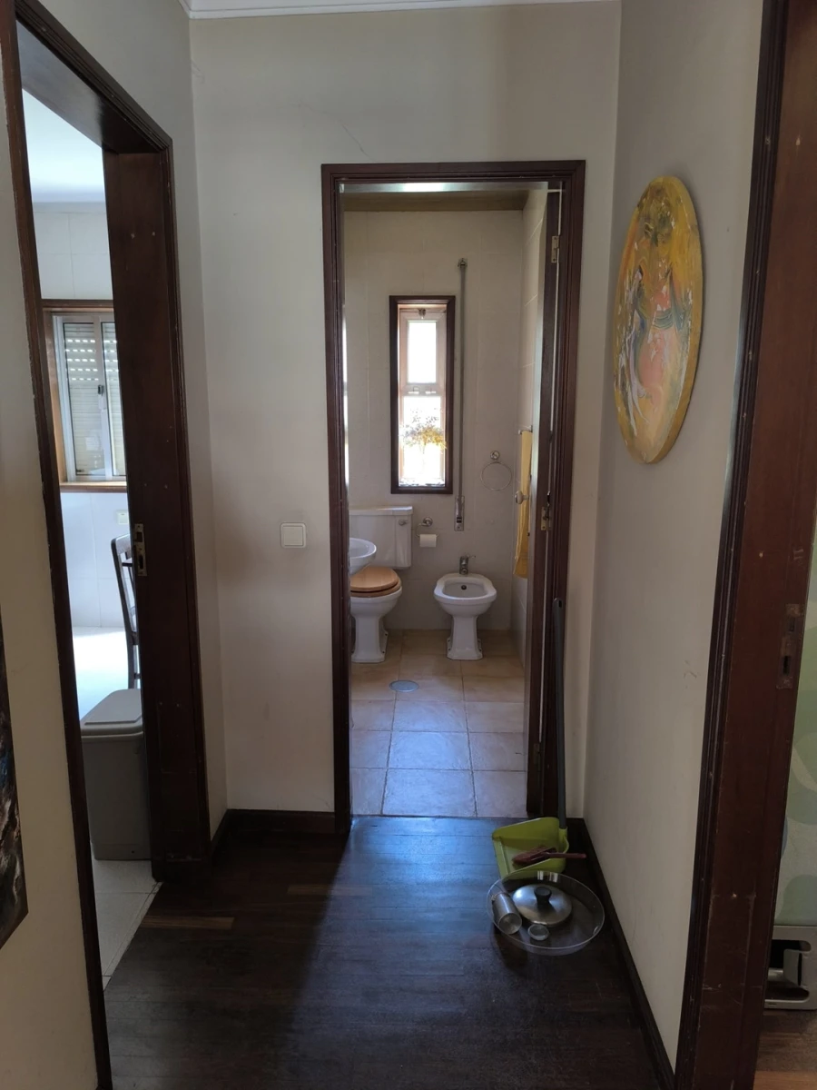 Moradia T7 para Venda em Vilar de Andorinho Foto 20