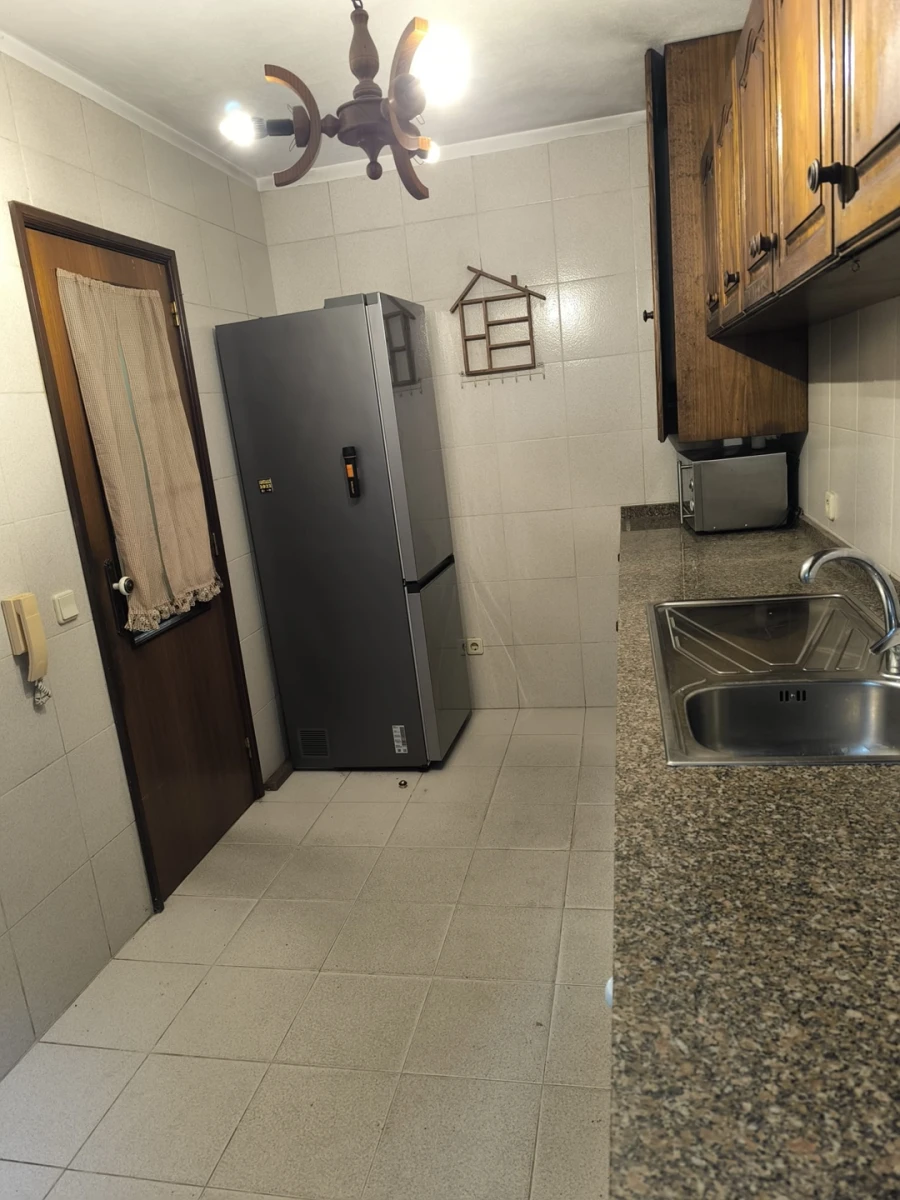 Moradia T7 para Venda em Vilar de Andorinho Foto 51